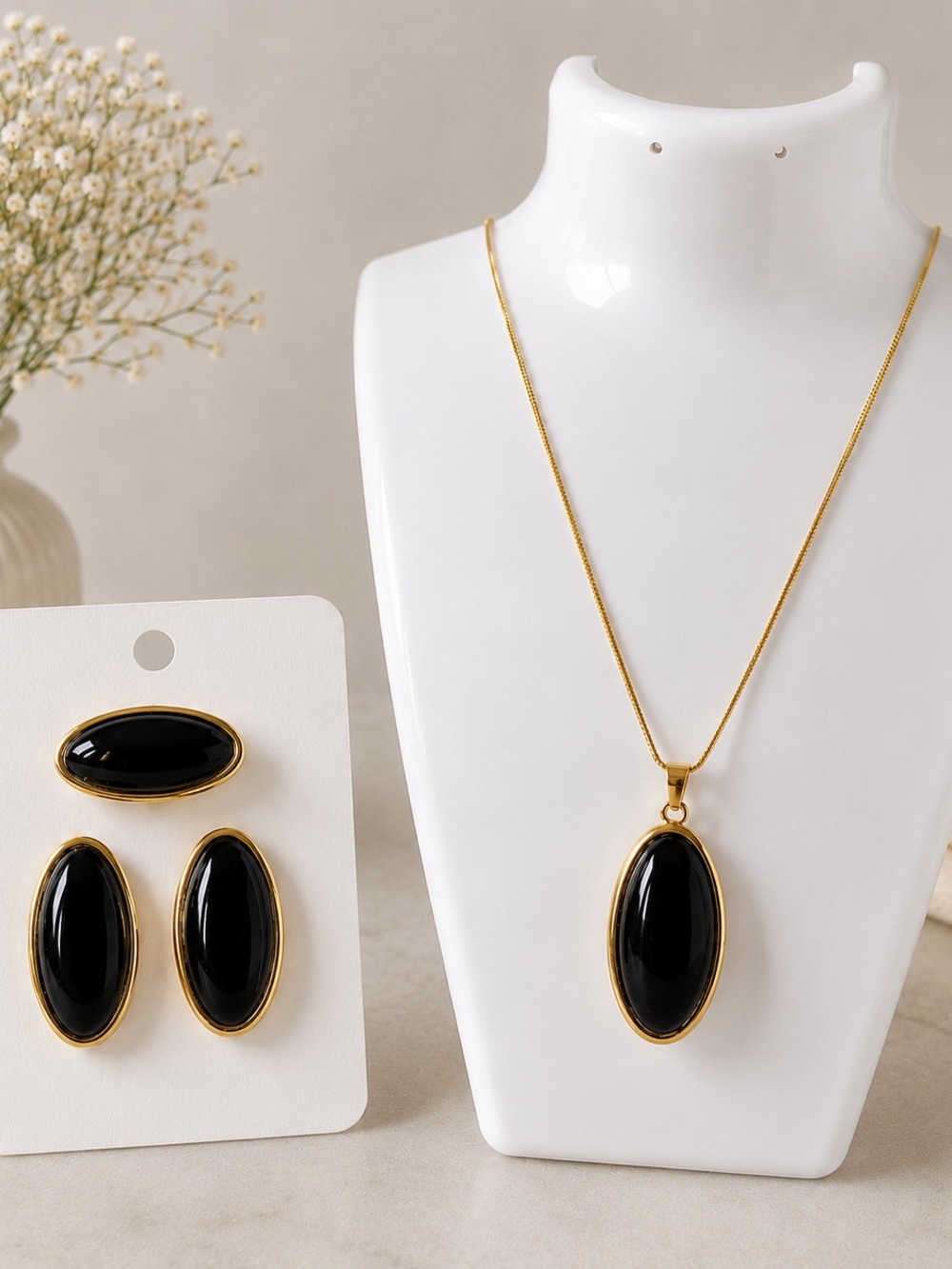 Gold-Plated Black Oval Pendant Necklace ring and Earrings Set